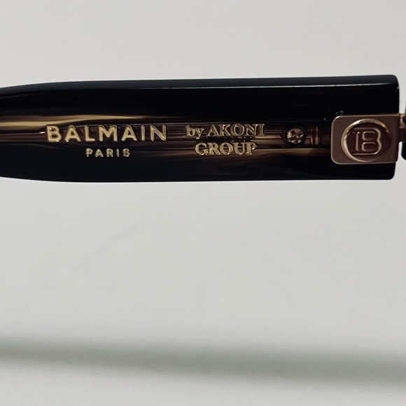 Balmain B-V Unisex square sunglasses in acetate and lightweight titanium - Picture 6 of 12